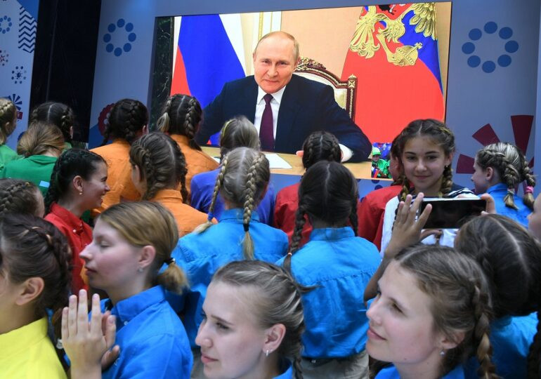 Drama copiilor ucraineni ținuți ostatici în taberele din Crimeea: Au plecat pentru două săptămâni și nu s-au mai întors