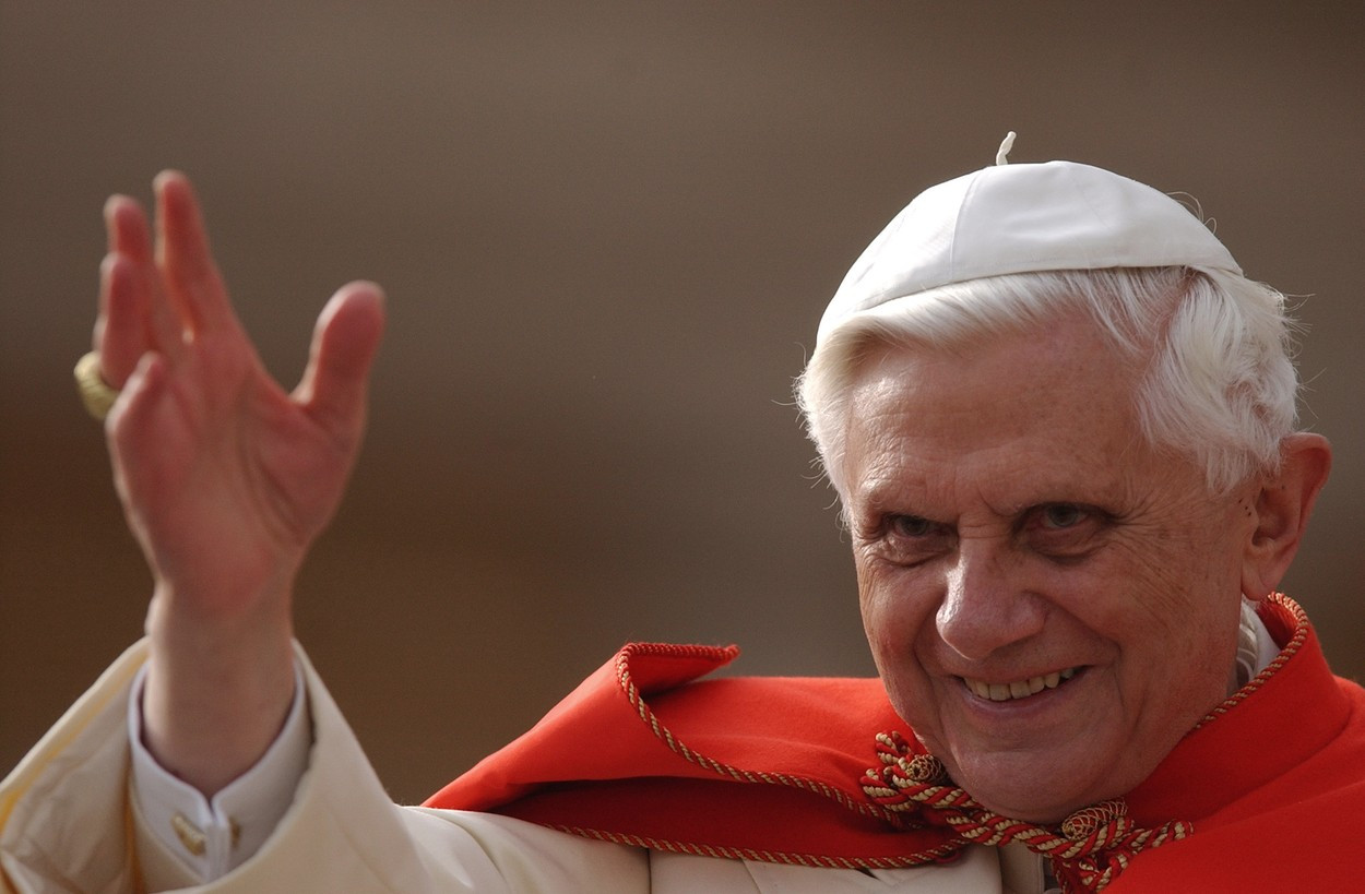 Fostul papă Benedict al XVI-lea a murit la 95 de ani