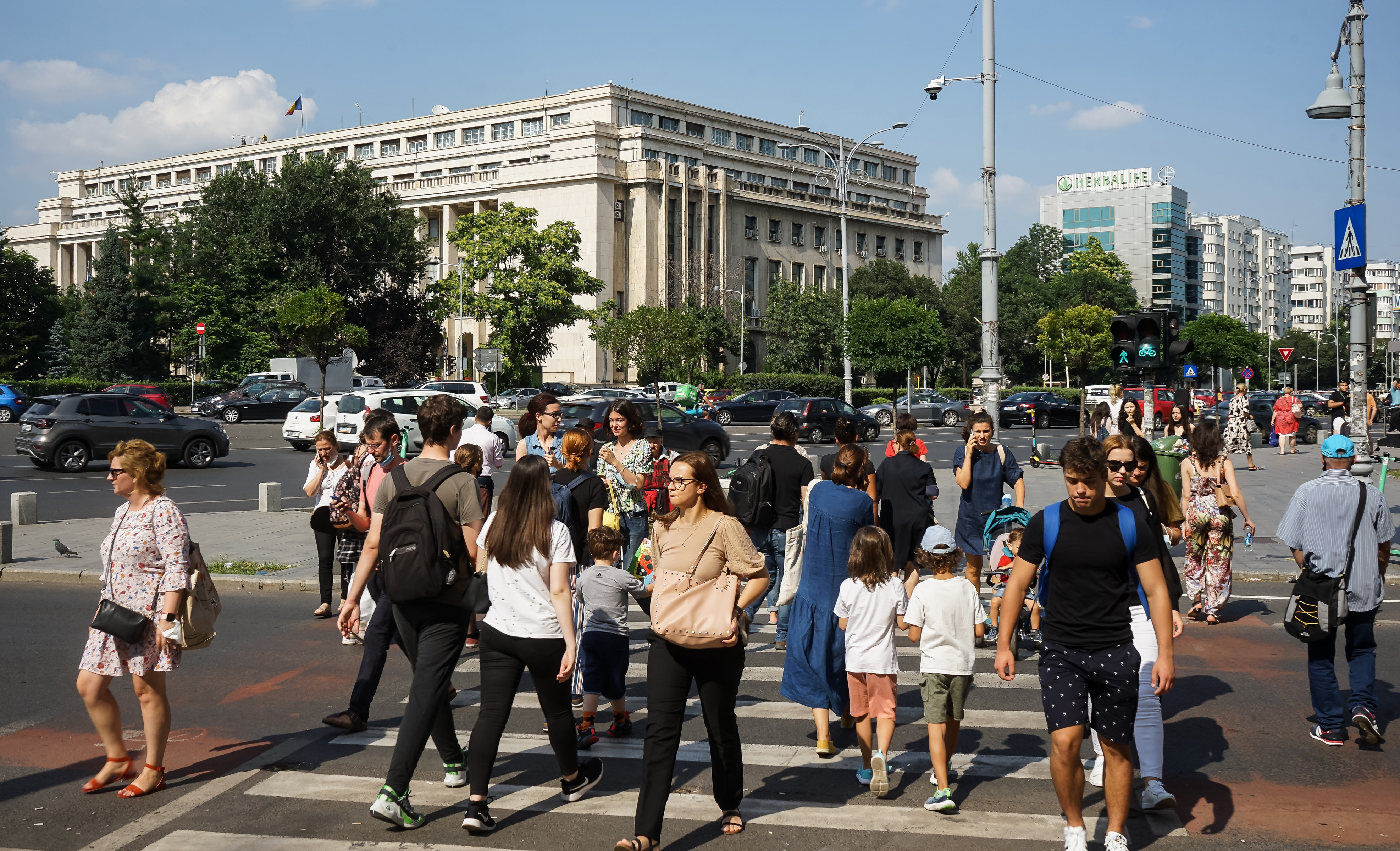 România are oficial 18,9 milioane de alegători. Datele preliminare ale recensământului arată o populație de 19 milioane