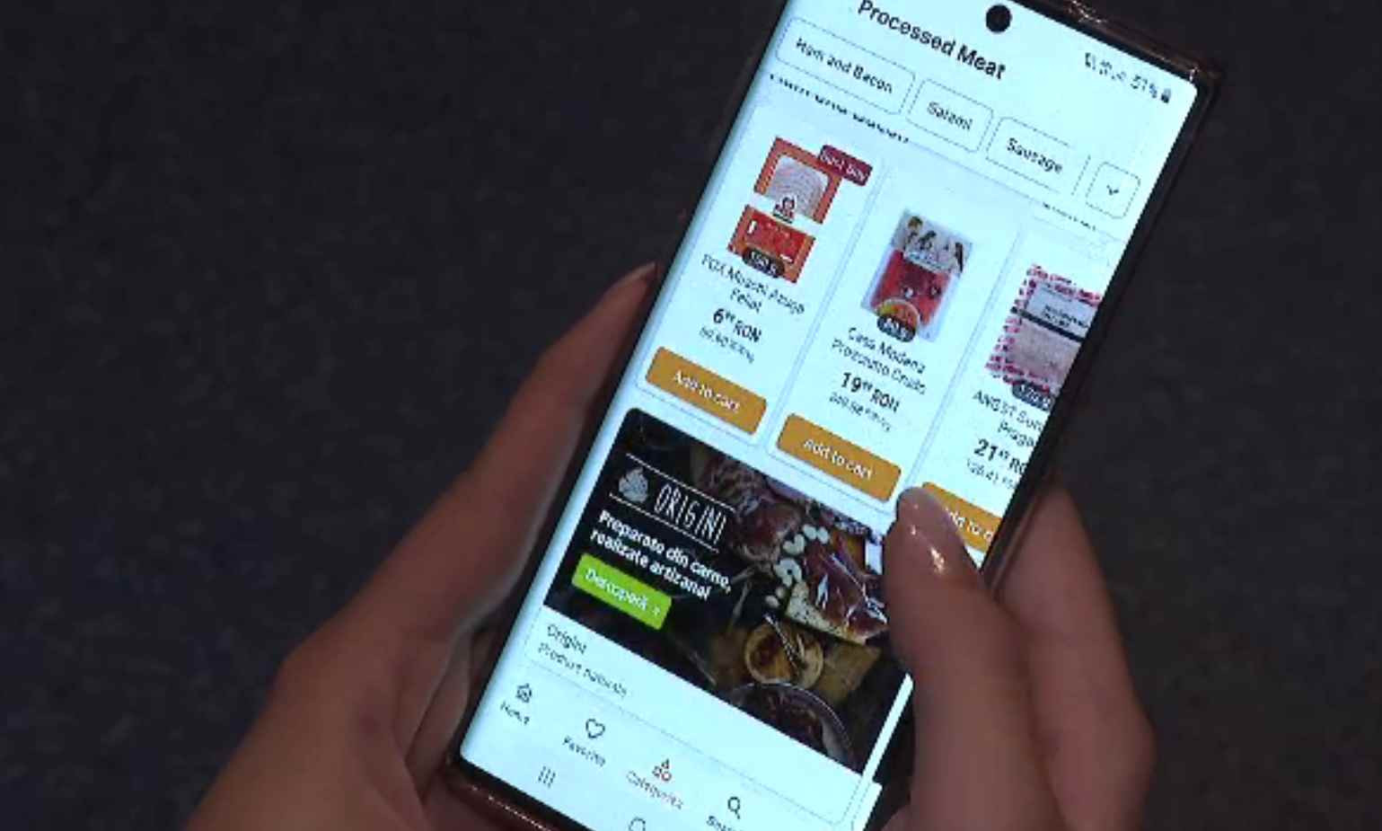 Mulți români s-au reorientat online la cumpărăturile de alimente și materii prime pentru masa de Revelion