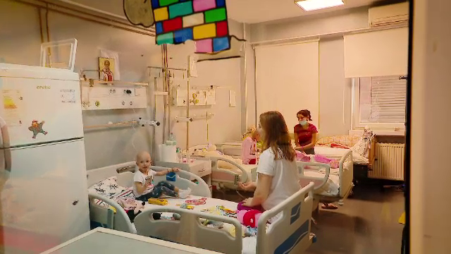 Dăruiește și tu viață. Apel pentru ca firmele să direcționeze 20% din impozitul pe profit către copiii bolnavi din România