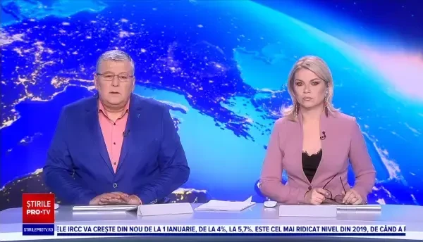 O gospodărie din Prahova a fost distrusă de flăcări sub privirile îngrozite ale proprietarului