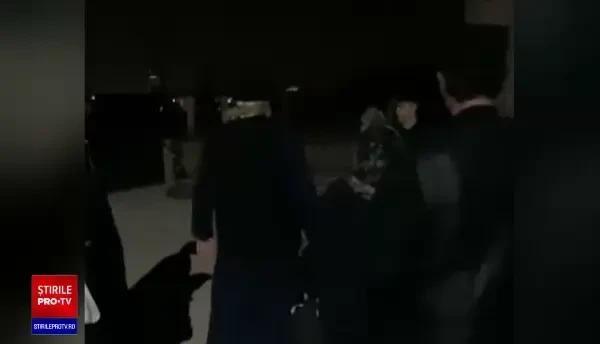 Părintele Calistrat s-a reîntors la slujbe, după scandalul din noiembrie. Două enoriașe îl acuză că le-a lovit