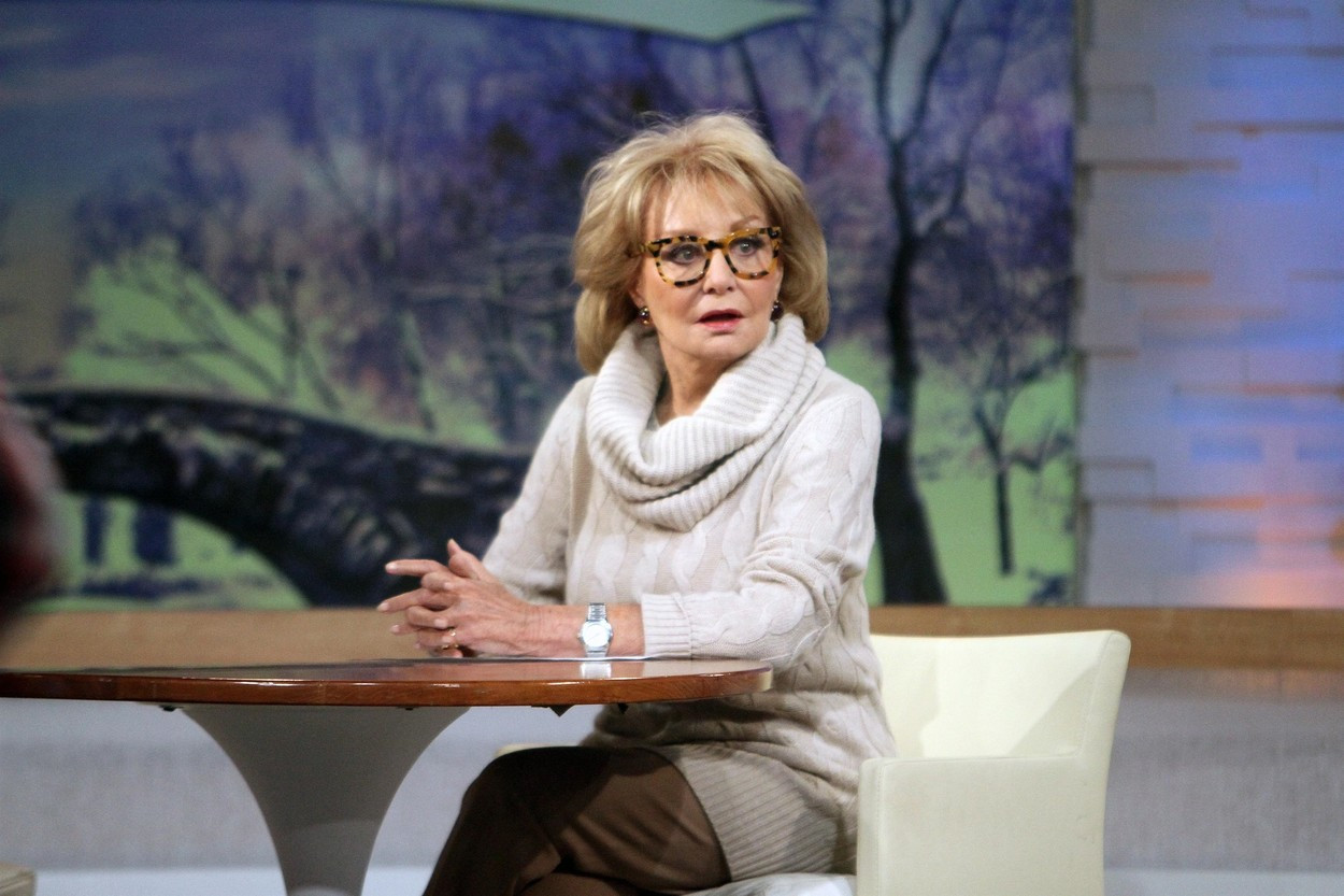 Barbara Walters, celebra jurnalistă TV din SUA, a murit la 93 de ani. Oprah Winfrey: Fără ea nu aş fi existat nici eu