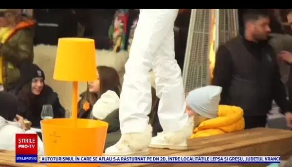 Cum au fost întâmpinați turiștii unui hotel din Brașov