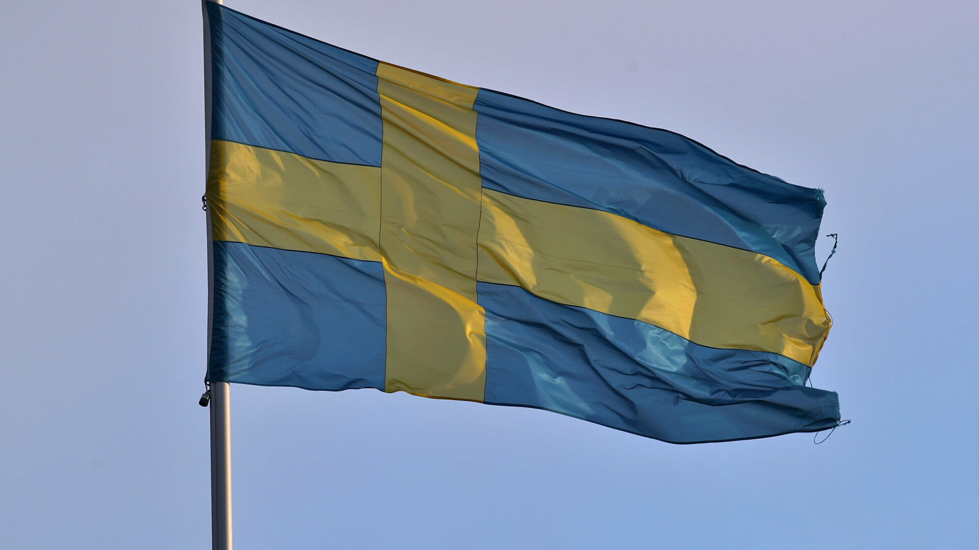 Suedezii se întorc la cash. Guvernul: Ne pregătim pentru vremuri de criză