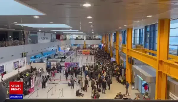 Haos pe Aeroportul din Cluj. Zeci de zboruri au fost anulate