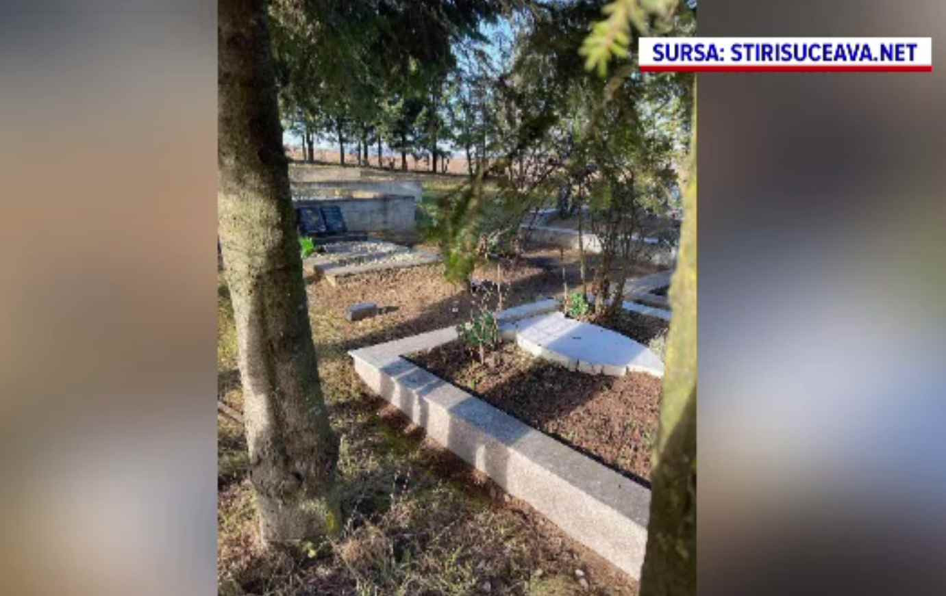 Un cimitir din Suceava a fost profanat de Anul Nou. Ce au găsit oamenii veniți să aprindă lumânări