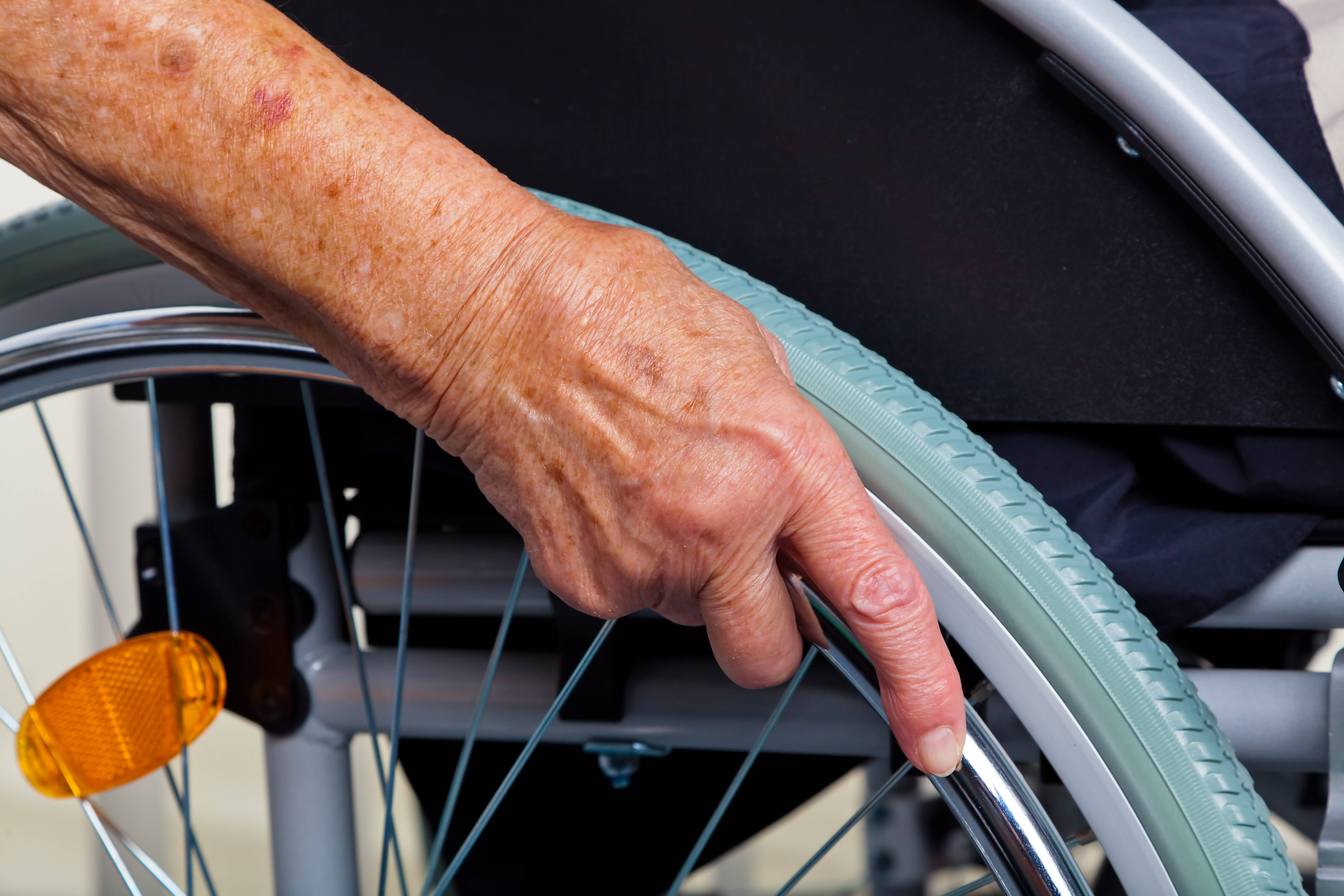 O femeie de 100 de ani dezvăluie secretul longevității. „Să nu vorbești cu bărbați străini”