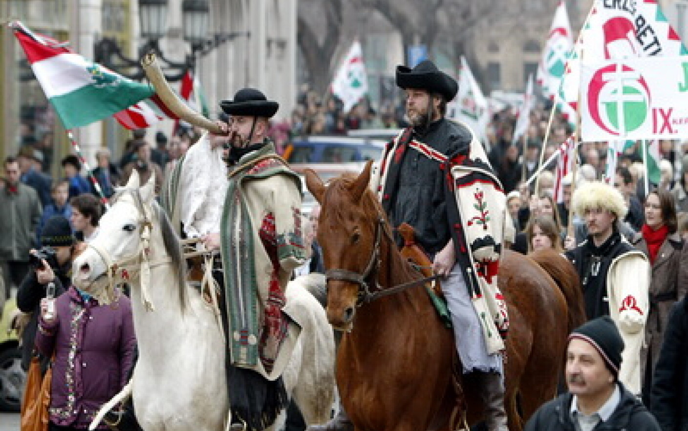 Maghiarii din România s-au împuținat dramatic, iar asta arată „eficienţa genocidului tăcut” | Oficial AMT