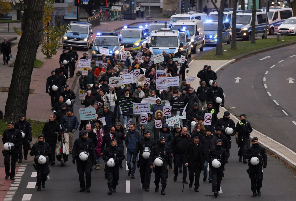 Proteste pro-ruse în Germania. Protestatarii cer ca Berlinul să-și reconsidere sprijinul pentru Ucraina