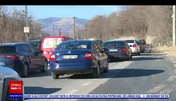 Aglomerația „tradițională” s-a instalat din nou pe DN1. Circulația pe sensul spre Brașov, infernală