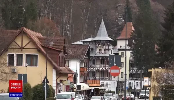 Hotelurile și pensiunile sunt pline. Sute de turiști sărbătoresc la munte Crăciunul pe stil vechi