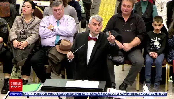 Primul concert din an al Filarmonicii Moldova a avut loc într-un mall din Iași. Clienții au fost fascinați de muzică