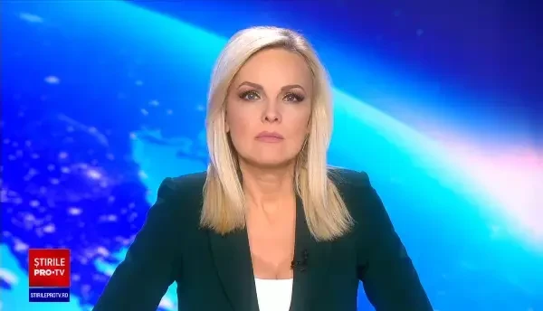 Trei morți după ce un autoturism s-a izbit de un autocar, în Bistrița. A fost activat Planul Roșu