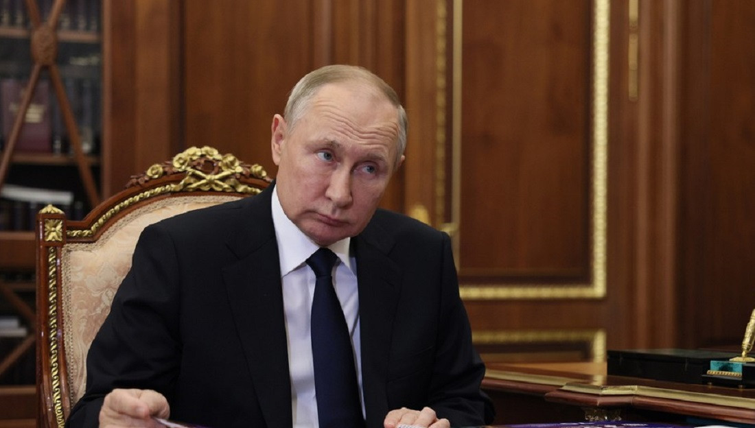 Patru bancheri au fost condamnaţi pentru că l-au ajutat pe „violoncelistul lui Putin” să transfere bani în Elveţia