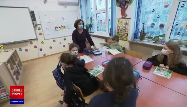 Elevii s-au întors în bănci în plină epidemie de gripă. Cum a fost efectuat triajul epidemiologic