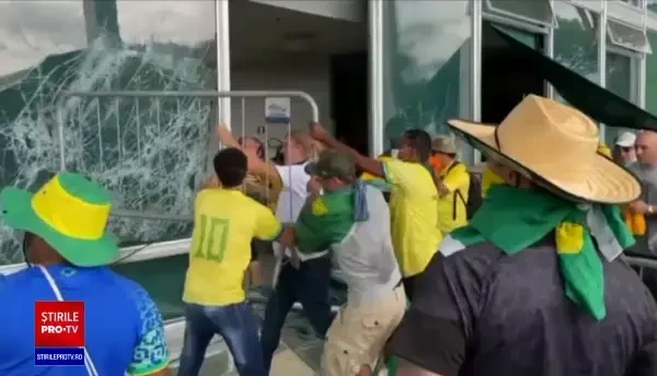 Ce a găsit președintele Braziliei în palatul prezidențial după ce a fost invadat de susținătorii lui Bolsonaro. VIDEO