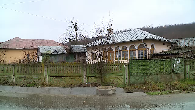 Povestea terifiantă a unei crime din Olt. Câți bani a primit un minor ca să ajute la uciderea unui bătrân