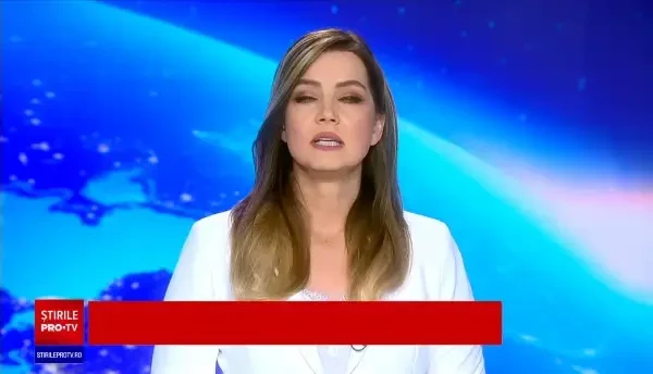 Mașină incendiată în Târgoviște. Focul ar fi pornit de la un scurtcircuit