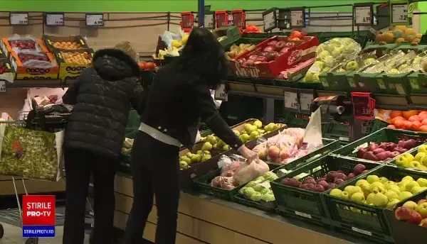 Pe ce cheltuie românii cei mai mulți bani. Față de 2021, anul trecut cheltuielile au fost mai mari cu aproape 20%