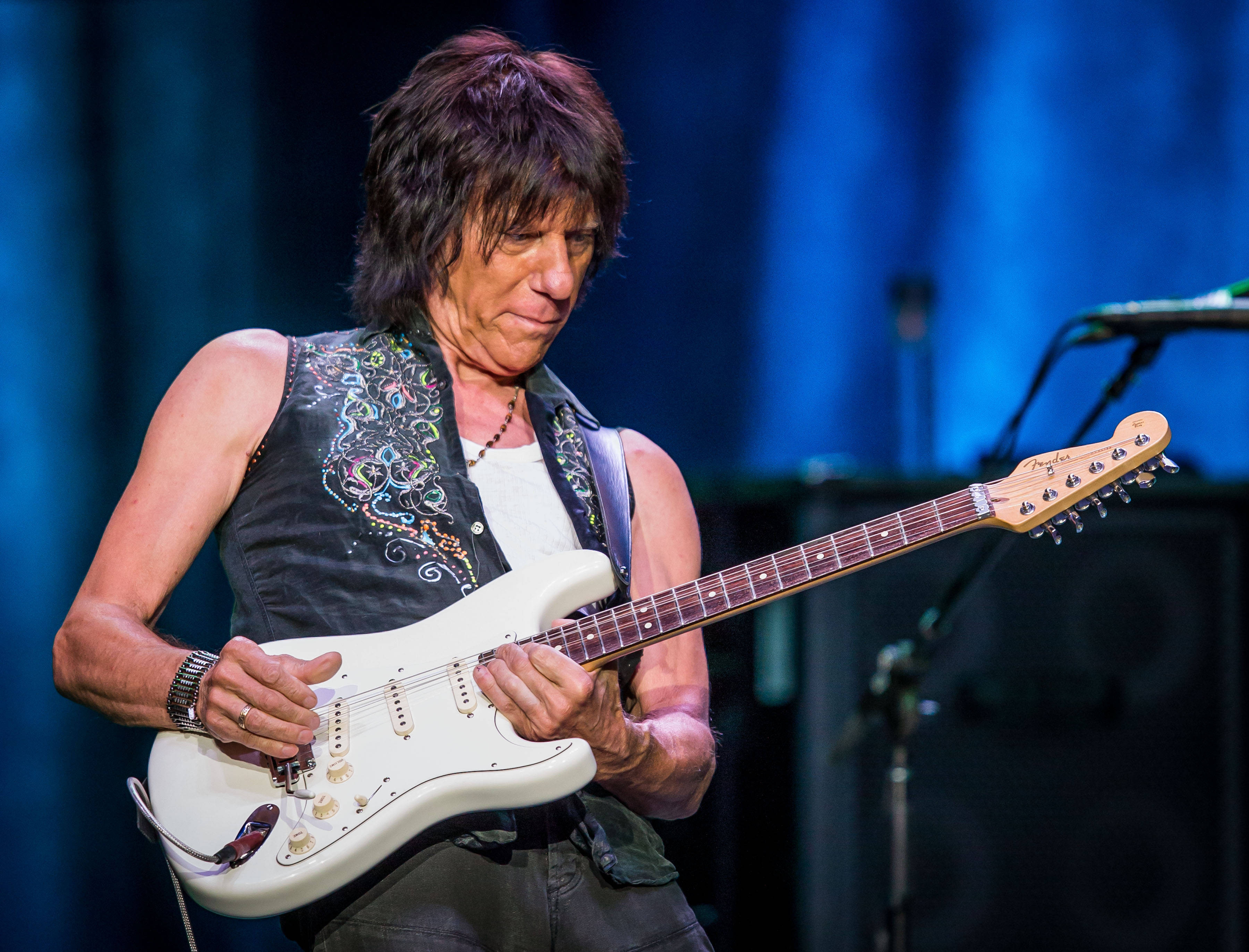 Legendarul chitarist Jeff Beck a murit