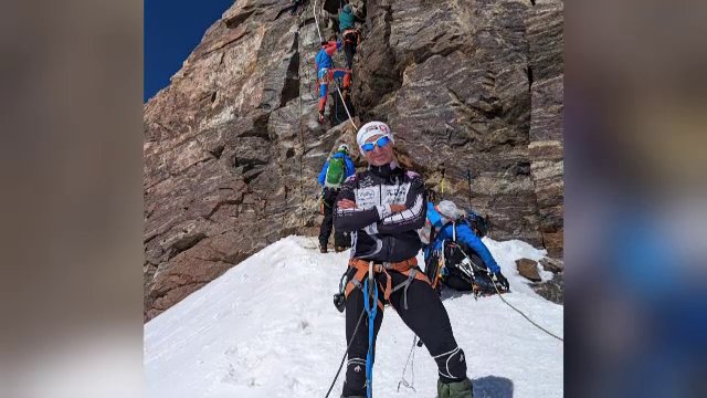 Un român a murit în Alpi, a doua zi după ce a scăpat cu viață dintr-o avalanșă. Se întorsese să-și recupereze câinii