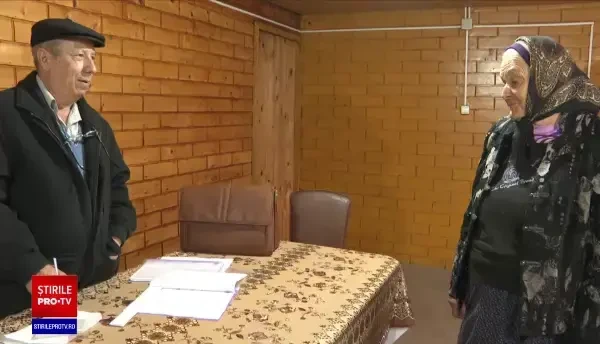 Taxe și impozite plătite la cârciumă sau în curtea unui localnic, într-o comună din Gorj. Localitatea nu are internet