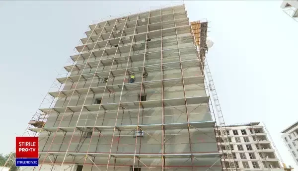 Analiștii susțin că va scădea numărul de locuințe vândute în 2023. Piața imobiliară, un alt sector afectat în acest an