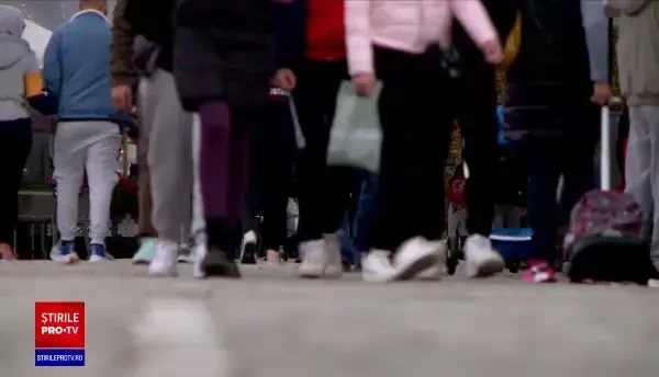 Motivele absurde pentru care românii au apelat numărul unic de urgență în 2022. „Am început să văd fantome prin curte”