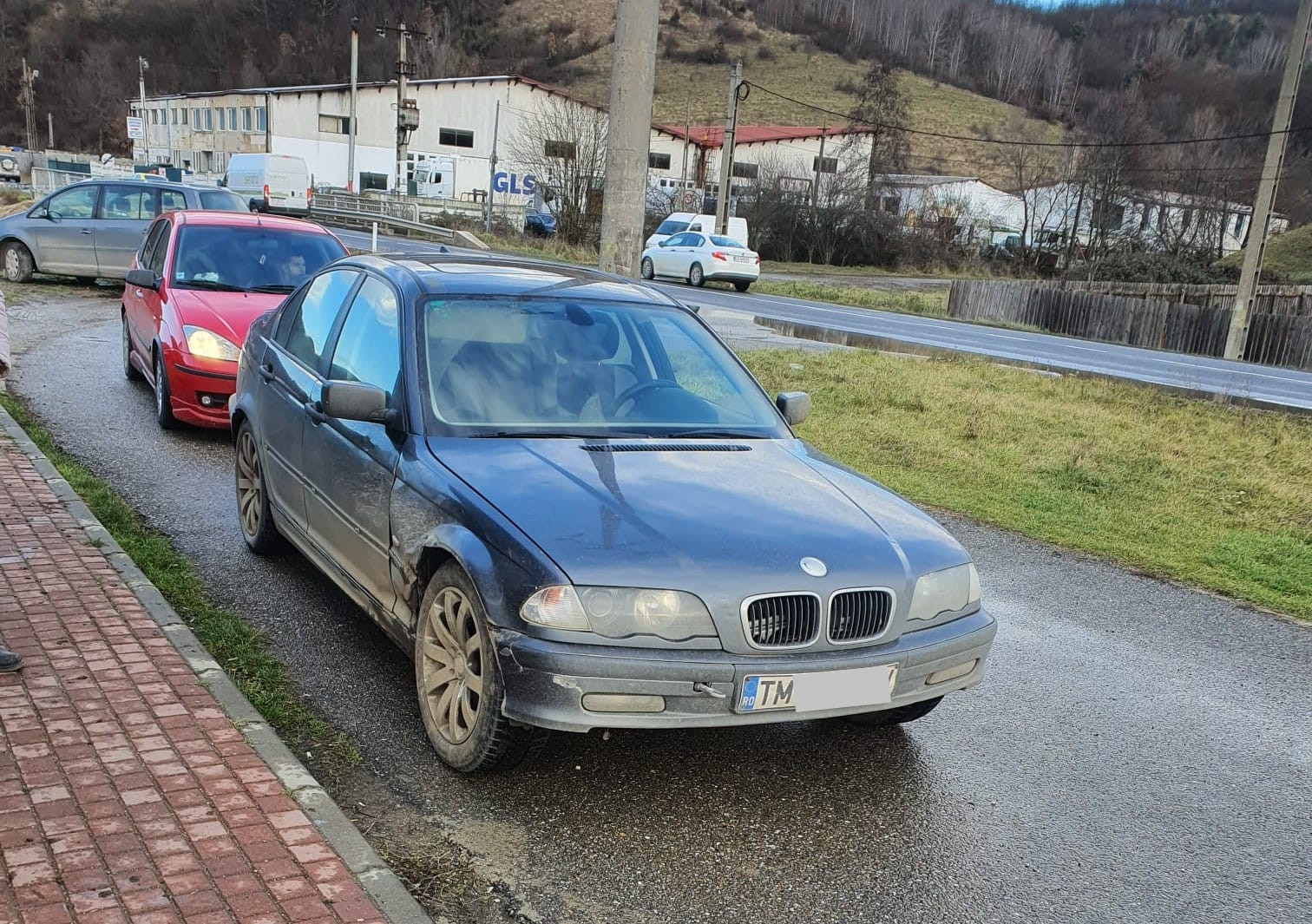 BMW-ul fără frâne, scos imediat de pe șosea de inspectorii RAR. Ce se întâmplase cu discurile de frânare