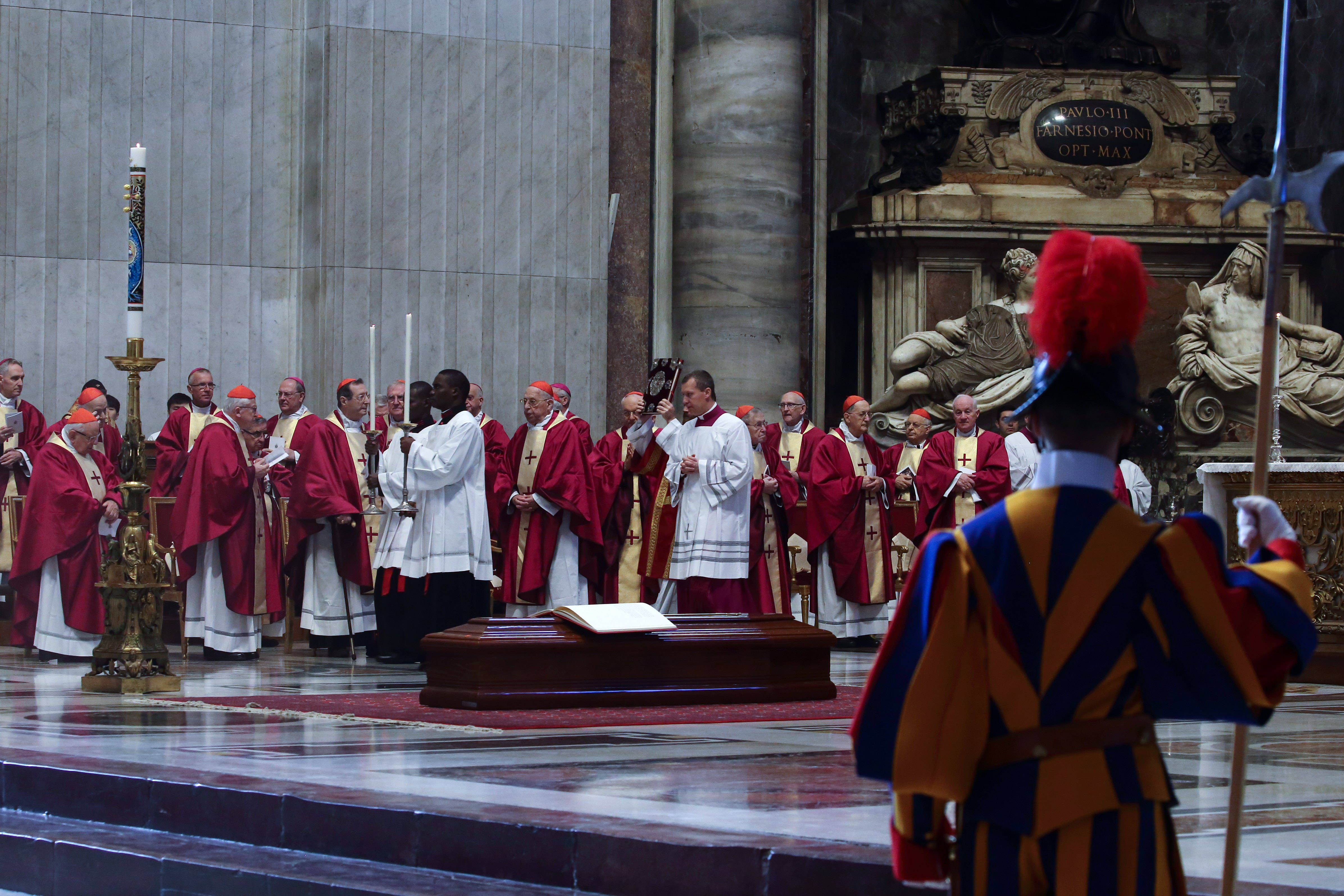 Funeraliile cardinalului Pell au avut loc la Vatican. Fusese încarcerat pentru abuz sexual împotriva copiilor