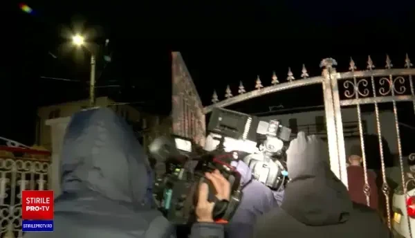 Ce spun vecinii lui Nicu și Alexandra, tinerii uciși în dubla crimă din Bran. „Ușa camerei era deschisă și era plin de sânge”