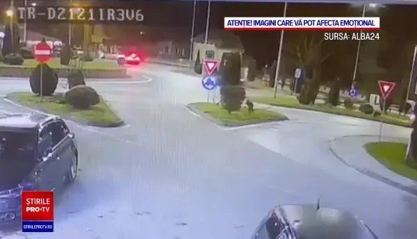 Alexandru, din Sebeș, s-ar fi sinucis după o ceartă cu iubita. Momentul în care a intrat cu mașina în giratoriu