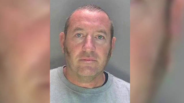 Fost polițist, acuzat că ar fi violator în serie, și-a recunoscut faptele. A comis aproape 50 de abuzuri și agresiuni sexuale