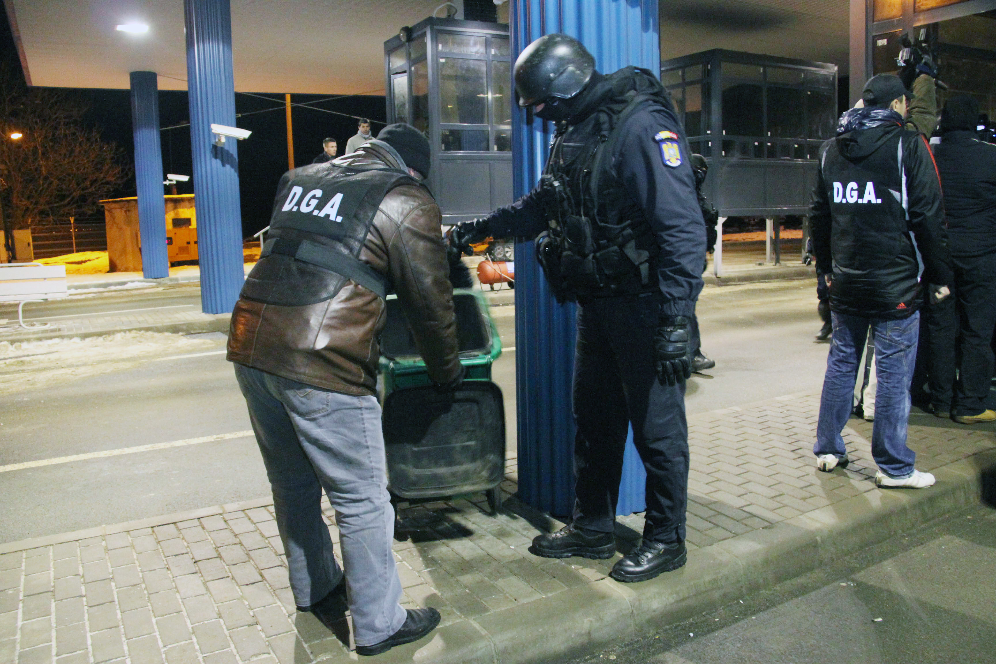 Operațiune amplă a procurorilor DNA. Sunt vizați vameșii corupți din mai multe puncte de trecere a frontierelor