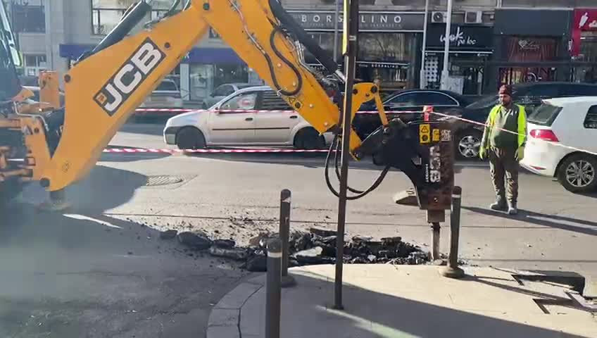 Piata Unirii, muncitori