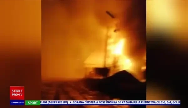 Incendiu de proporții în Reghin. O fabrică de bolțari a fost făcută scrum
