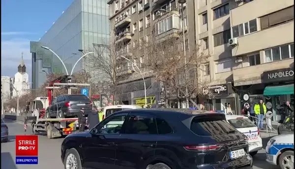 Noi probleme la Piața Unirii. Autoritățile au descoperit ”tasări ale sistemului rutier” aflat deasupra pasajului