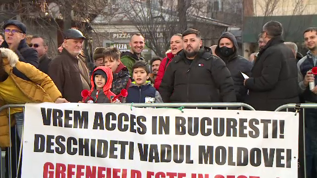 Protest la Primăria Sectorului 1 după ce Romsilva a închis un drum forestier care asigura accesul la un complex rezidențial