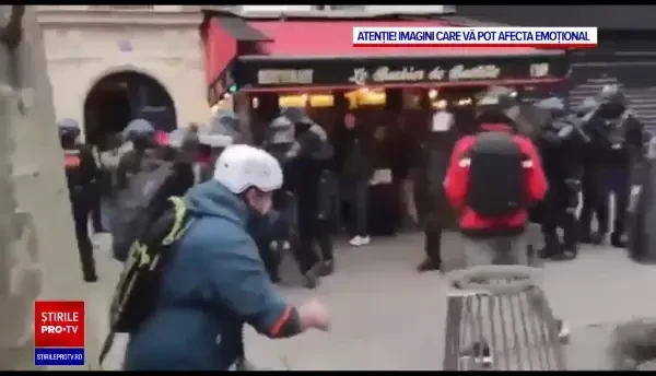 Ciocniri între manifestanţi şi forţe de ordine la Paris. Protestatarii sunt nemulțumiți de creșterea vârstei de pensionare