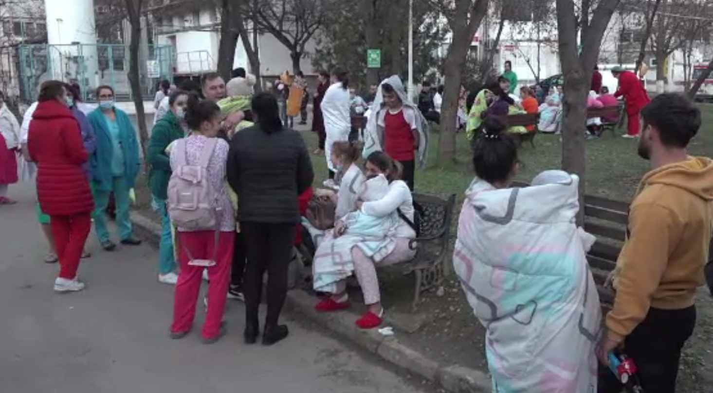 Incendiul de la Spitalul de Pediatrie din Galați a pornit de la un corp de iluminat. Tot lotul ar avea probleme