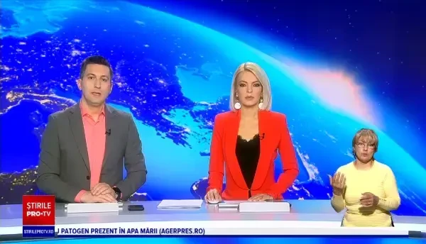 Ninsoare abundentă pe Transalpina. Mai multe mașini au rămas blocate