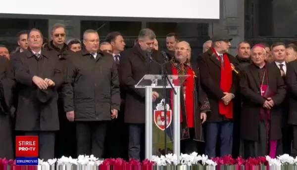 Președintele PSD, Marcel Ciolacu, a fost huiduit la Iași, de Ziua Unirii: ”Mulțumesc mult. Eu chiar vă iubesc!”