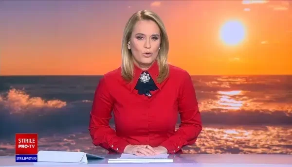 Unirea Principatelor Române, sărbătorită într-un mod inedit. Oamenii au făcut baie în mare cu drapelul