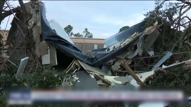 O tornadă a făcut prăpăd în Texas. Rafalele de vânt au depășit 225 km/h