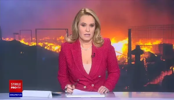 Incendiu puternic la un depozit din Voluntari: Pompierii intervin cu 16 autospeciale. Locatarii unui bloc, evacuați | FOTO