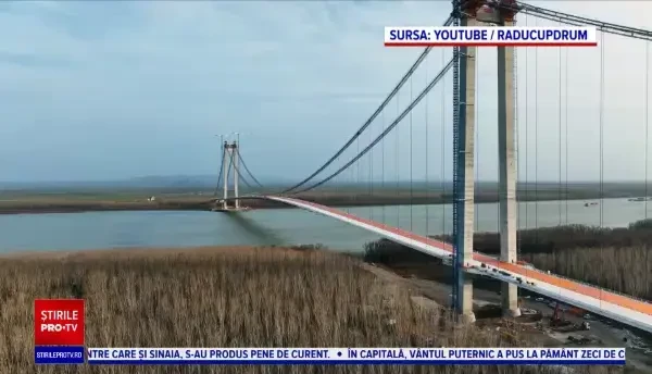 Podul de peste Dunăre de la Brăila este gata, dar nu se poate circula pe el. Statul român, printre vinovați
