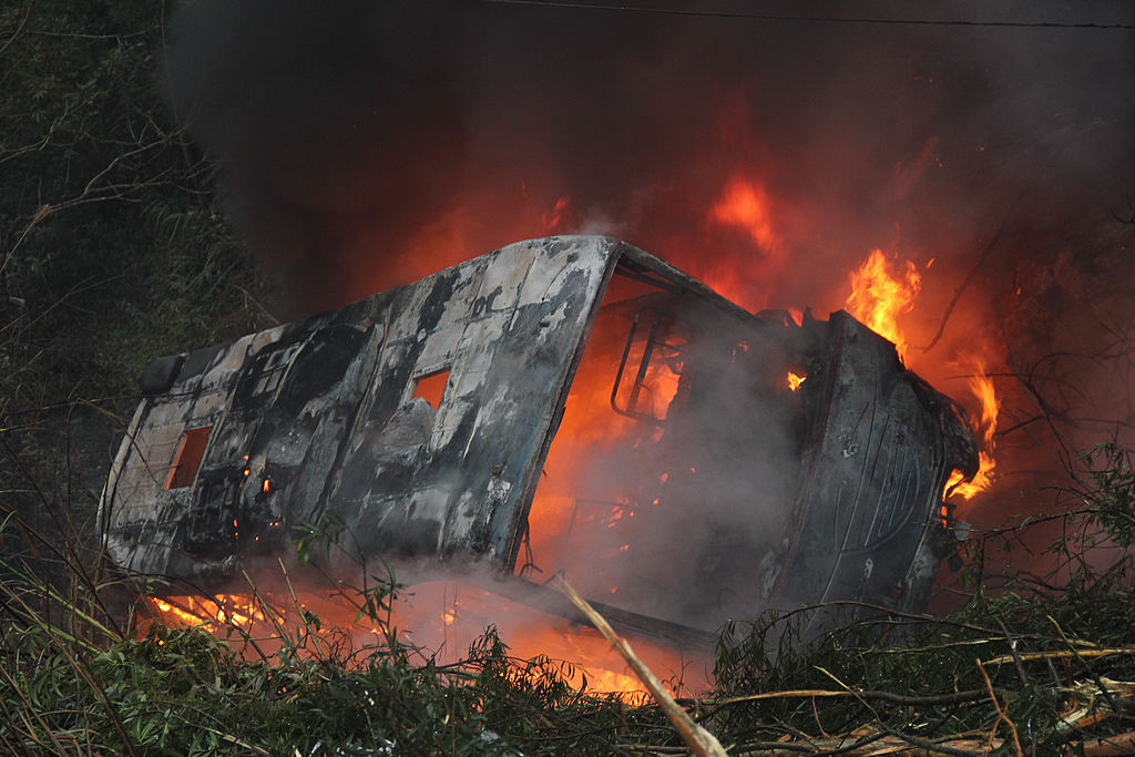 Tragedie în Pakistan. Un accident de autobuz s-a soldat cu cel puţin 40 de morţi