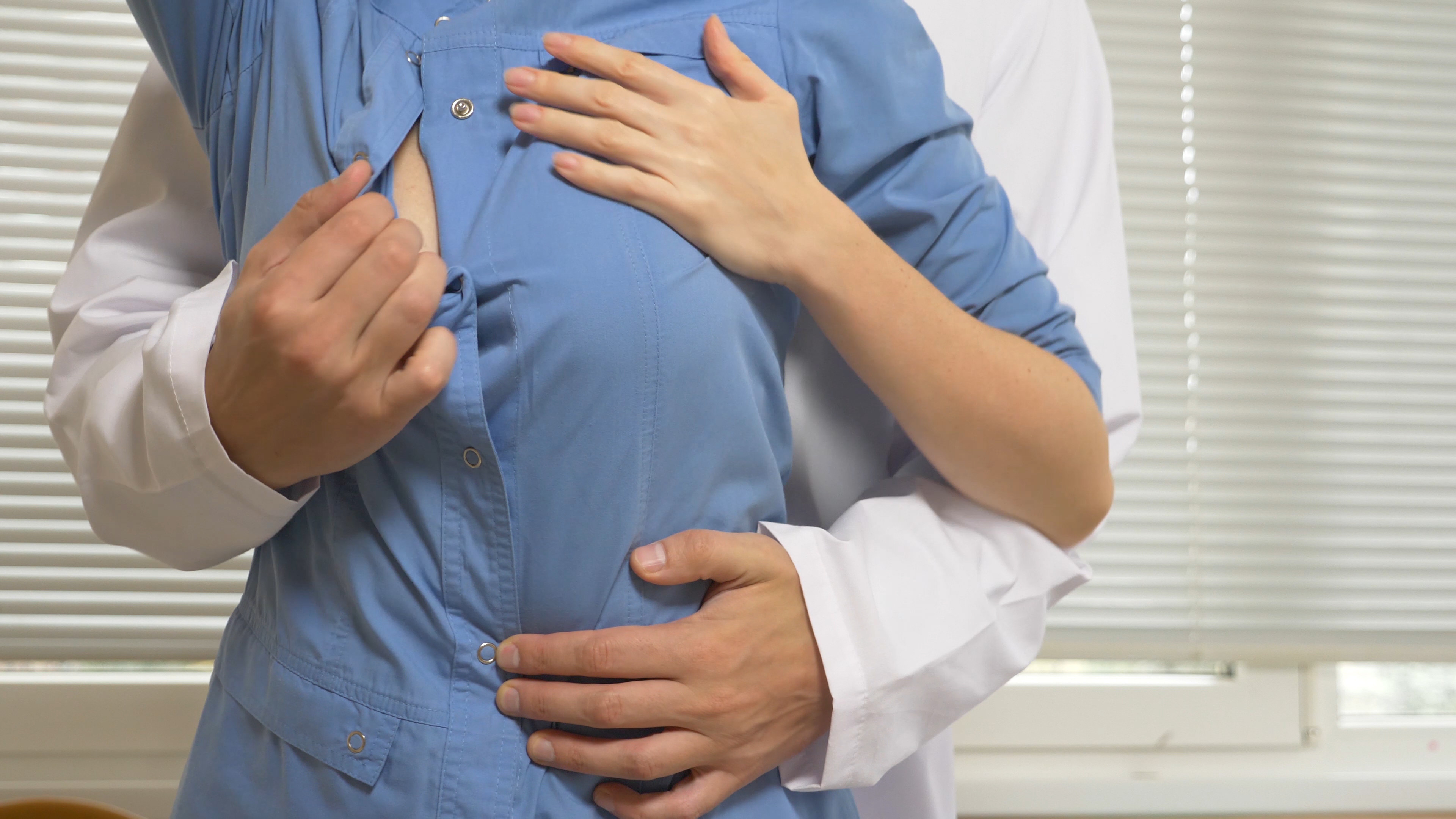 O pacientă denunță abuzuri sexuale grave în spital. Un bărbat s-a furișat la capul patului ei. Ce a urmat e oribil